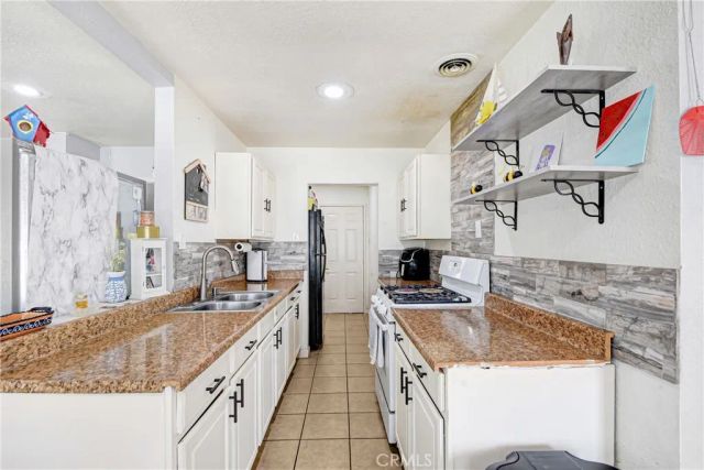 26316 Investors Pl, Hemet, CA 92544