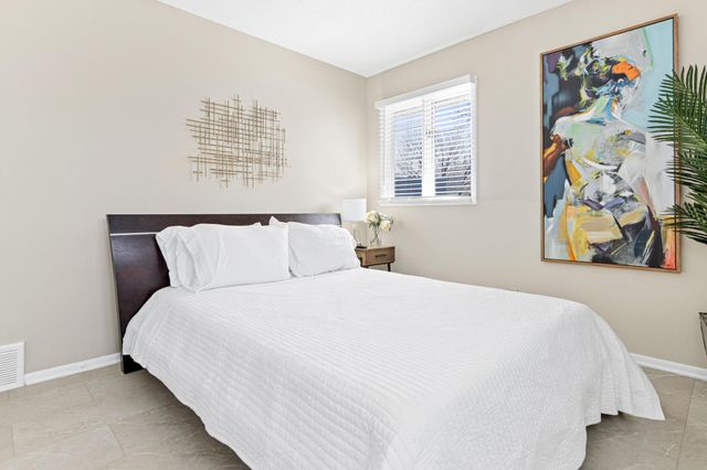 8429 66th Street S, Cottage Grove, MN 55016