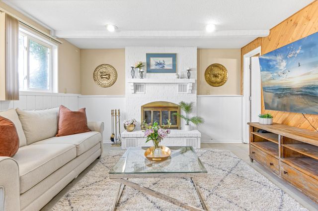 8429 66th Street S, Cottage Grove, MN 55016