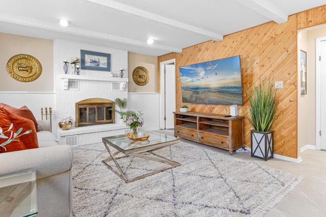 8429 66th Street S, Cottage Grove, MN 55016