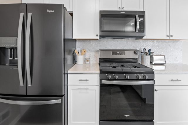 8429 66th Street S, Cottage Grove, MN 55016