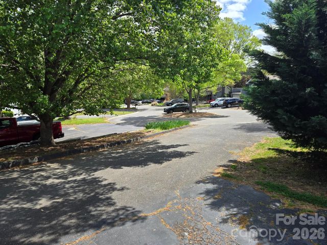 4236 Burning Tree Drive, Charlotte, NC 28277