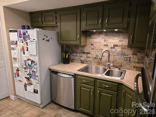 4236 Burning Tree Drive, Charlotte, NC 28277