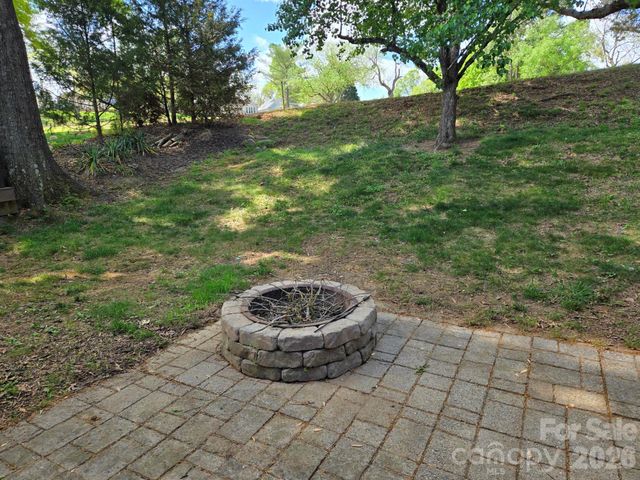 4236 Burning Tree Drive, Charlotte, NC 28277