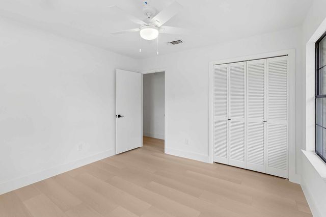 409 Village West DR, San Marcos, TX 78666