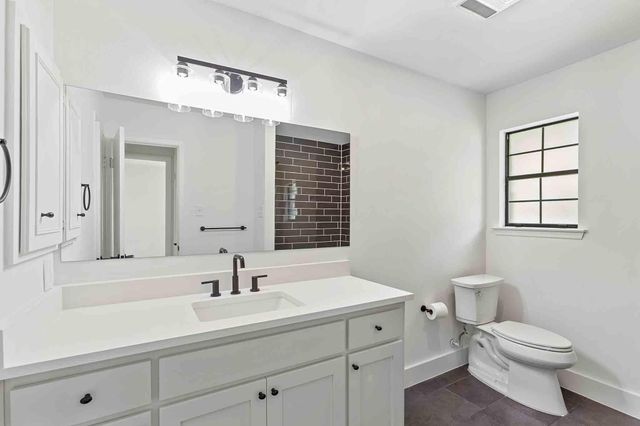 409 Village West DR, San Marcos, TX 78666