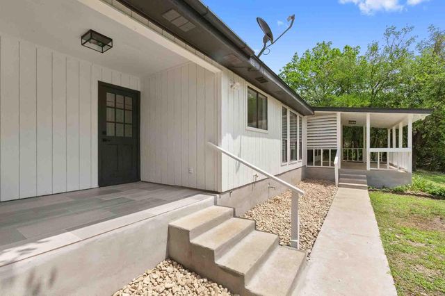 409 Village West DR, San Marcos, TX 78666