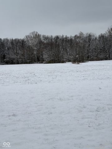 5849 Regency Drive, Columbus, IN 47203