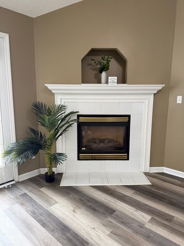 5849 Regency Drive, Columbus, IN 47203