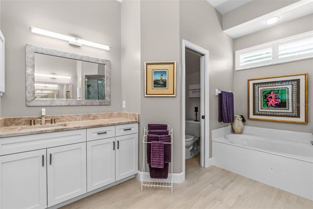 6876 CORRAL CIRCLE, Sarasota, FL 34243