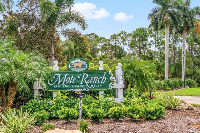 6876 CORRAL CIRCLE, Sarasota, FL 34243
