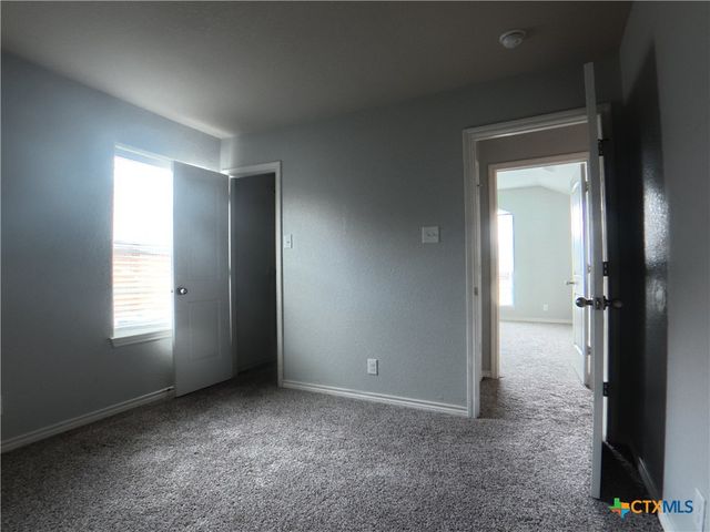 2704 Tarrant County Drive, Killeen, TX 76549