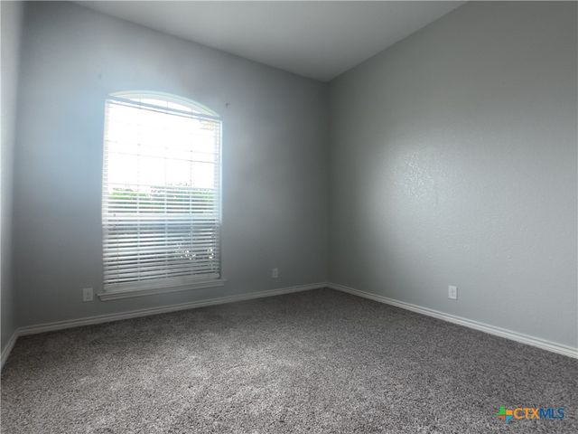 2704 Tarrant County Drive, Killeen, TX 76549