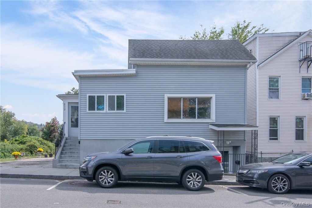 212 Beekman Avenue, Sleepy Hollow, NY 10591 — photo 2