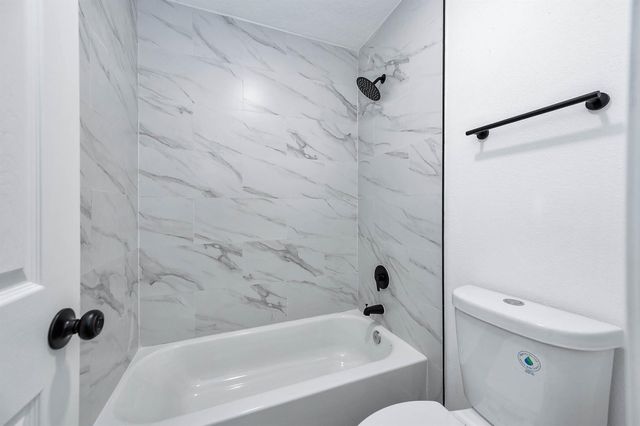 19331 Brook Village Road, Houston, TX 77084