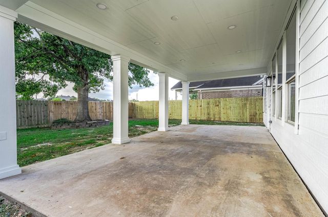 19331 Brook Village Road, Houston, TX 77084