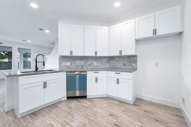 19331 Brook Village Road, Houston, TX 77084