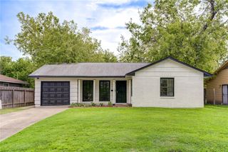 9215 Vinearbor Street, Houston, TX 77033