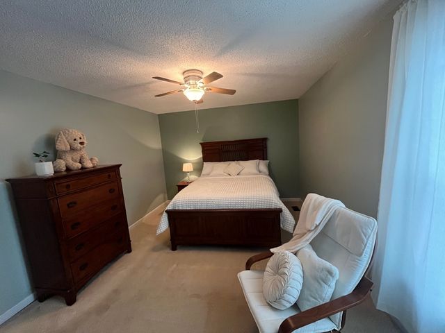 1216 Pebble Ct, Clarksville, TN 37042