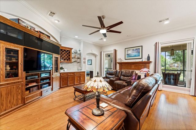13623 Summer Hill, Montgomery, TX 77356