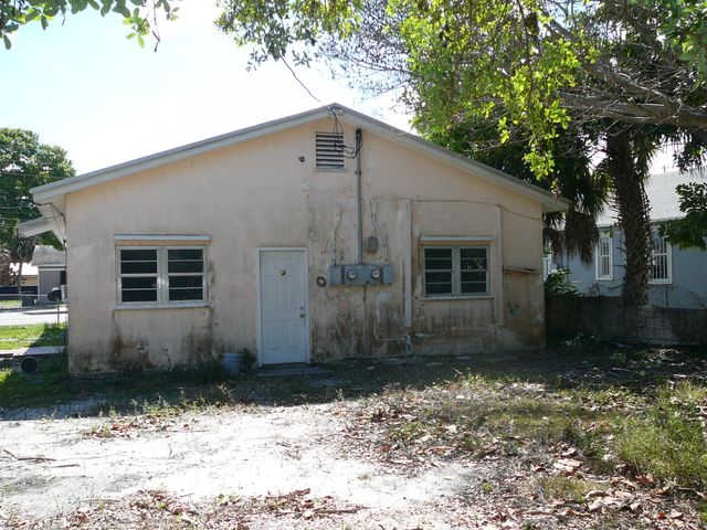 1400 Delaware Avenue, Fort Pierce, FL 34950