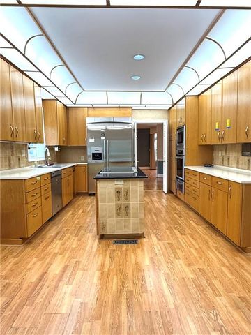 116 Paces Run 116, Atlanta, GA 30339