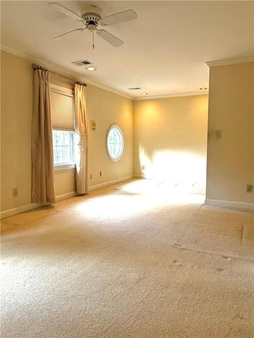 116 Paces Run 116, Atlanta, GA 30339