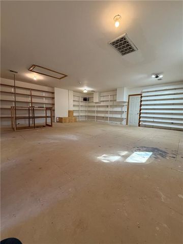 116 Paces Run 116, Atlanta, GA 30339