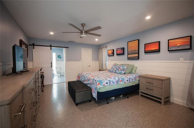 4925 PRIMROSE PATH, Sarasota, FL 34242