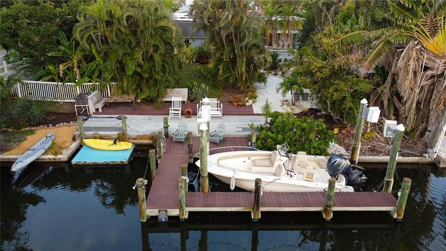 4925 PRIMROSE PATH, Sarasota, FL 34242