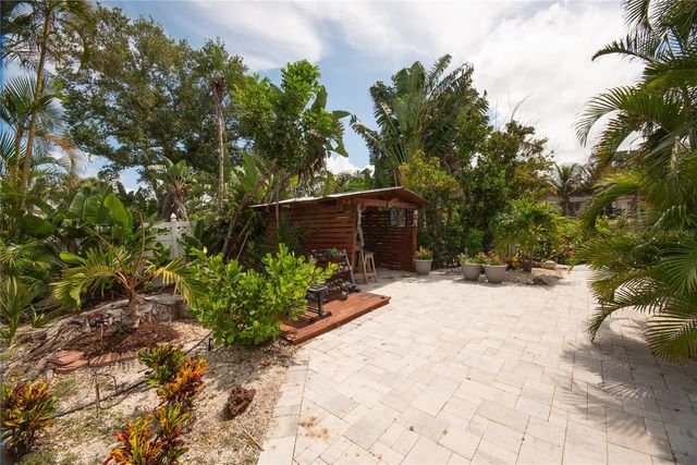 4925 PRIMROSE PATH, Sarasota, FL 34242