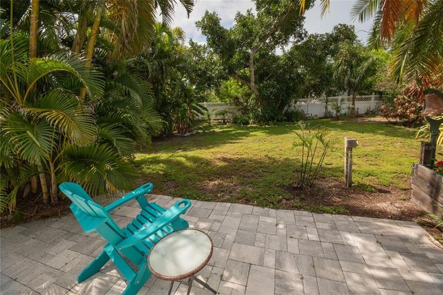 4925 PRIMROSE PATH, Sarasota, FL 34242