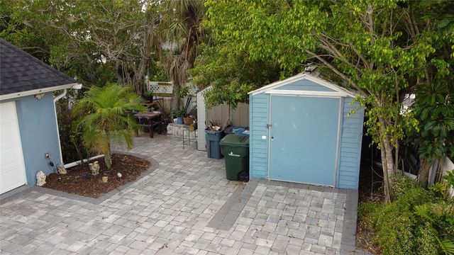 4925 PRIMROSE PATH, Sarasota, FL 34242