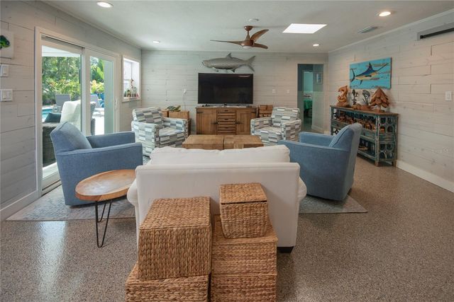 4925 PRIMROSE PATH, Sarasota, FL 34242