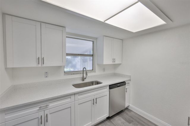 11507 VALENCIA DRIVE A, Seffner, FL 33584