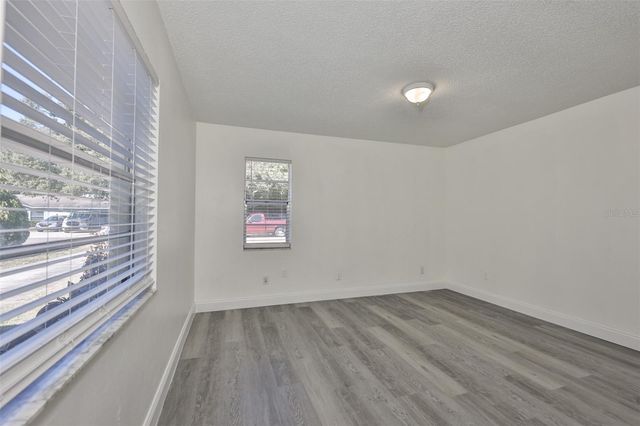 11507 VALENCIA DRIVE A, Seffner, FL 33584