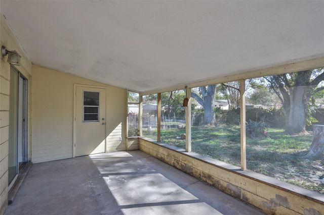 11507 VALENCIA DRIVE A, Seffner, FL 33584