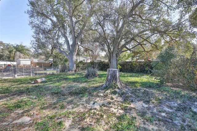 11507 VALENCIA DRIVE A, Seffner, FL 33584