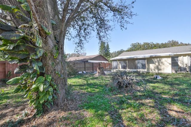 11507 VALENCIA DRIVE A, Seffner, FL 33584