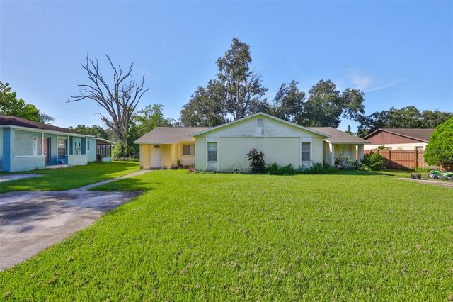 11507 VALENCIA DRIVE A, Seffner, FL 33584