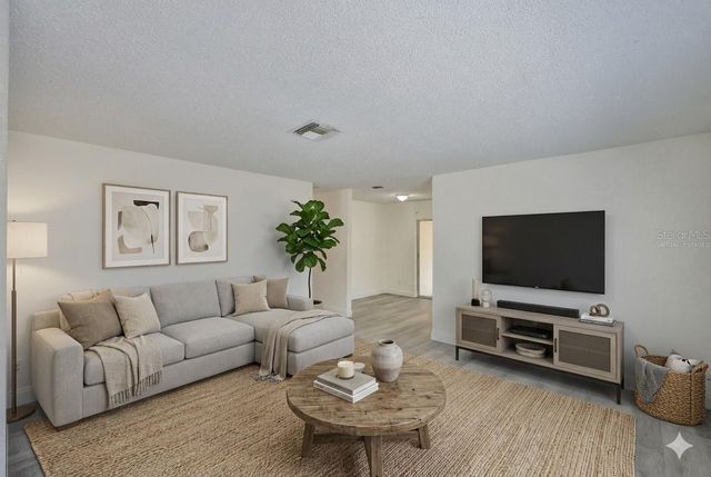 11507 VALENCIA DRIVE A, Seffner, FL 33584