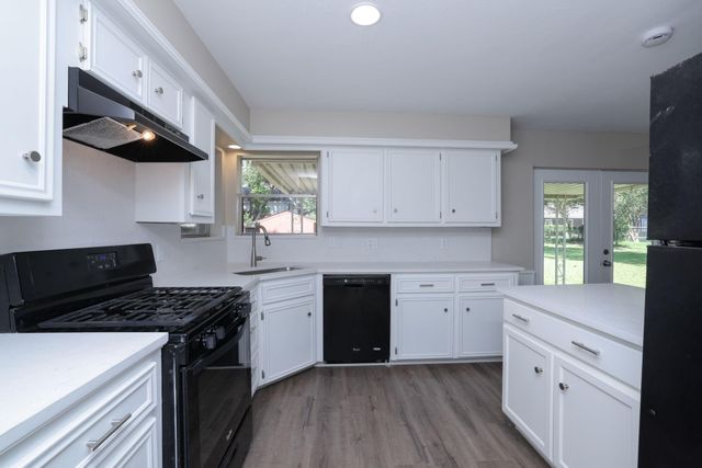 31114 Antonia Lane, Tomball, TX 77375