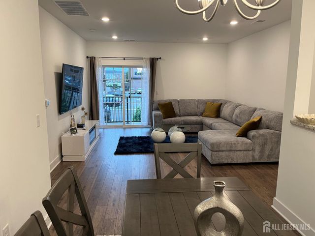 826 Stiller Lane, Monroe, NJ 08831