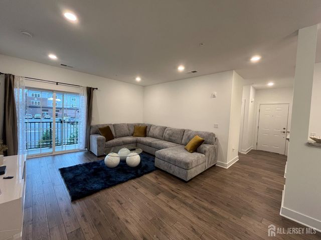 826 Stiller Lane, Monroe, NJ 08831