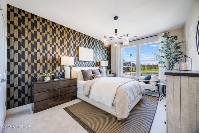 96 Fillmore Drive, Monroe, NJ 08831