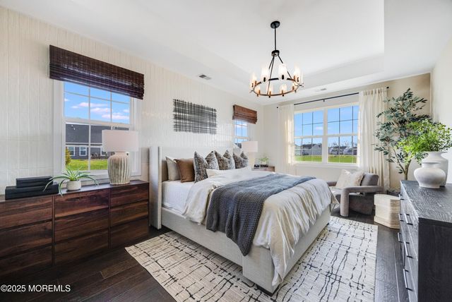 96 Fillmore Drive, Monroe, NJ 08831