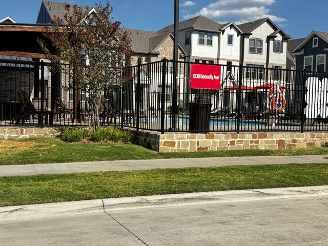 4839 Simcoe Street, Dallas, TX 75228