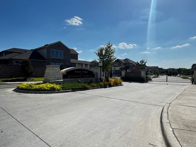 4839 Simcoe Street, Dallas, TX 75228