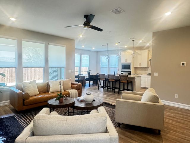 4839 Simcoe Street, Dallas, TX 75228