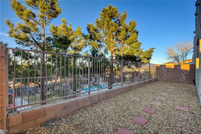 708 Respectful Ridge Court, Henderson, NV 89012